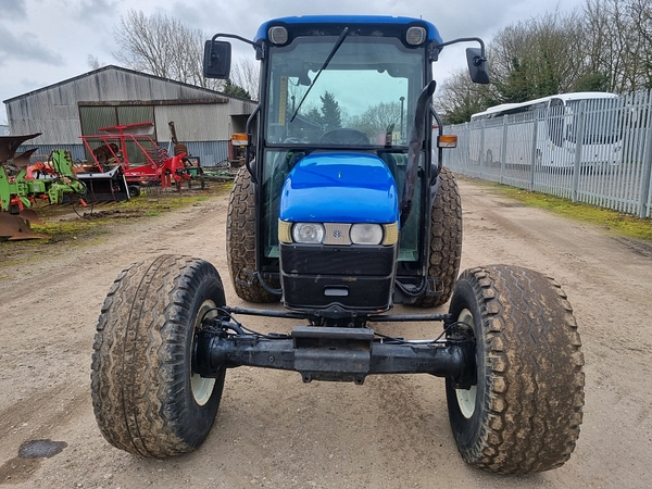 Chris Atkin & Son Ltd - New Holland TN 75S